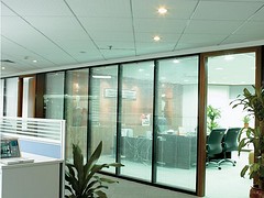 泉州辦公室高隔間_福建耐用的辦公室隔斷供應(yīng)出售