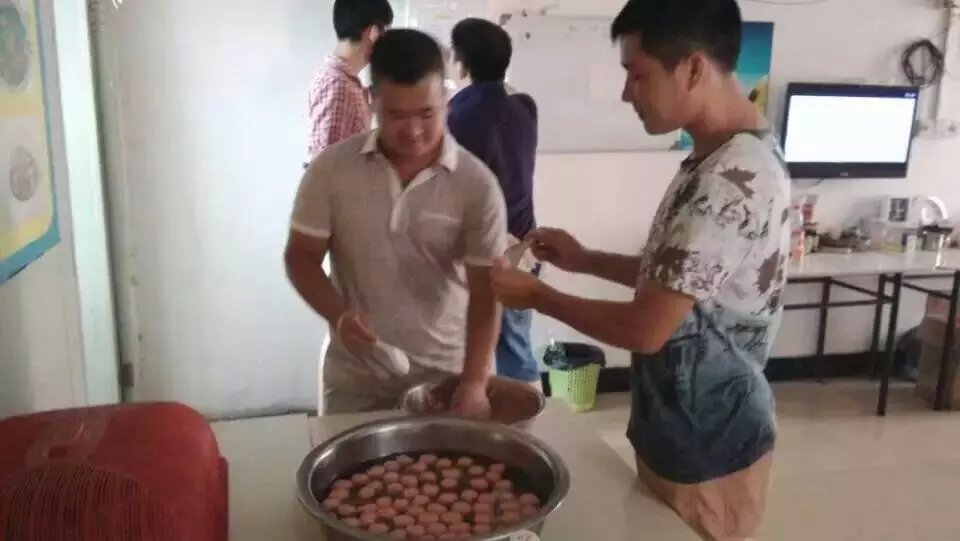 肉丸子的做法大全 味之興zz潮汕肉丸培訓