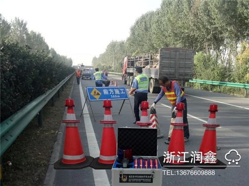 山東道路交通事故現(xiàn)場(chǎng)防闖入安全警戒設(shè)備制造商廠家出廠價(jià)