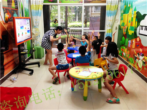 株洲少兒小飯桌加盟前景好
