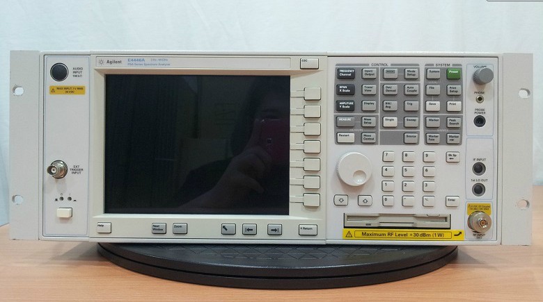 高價回收，現金收購，儀器換購：Agilent' E4446A 44GHz頻譜儀