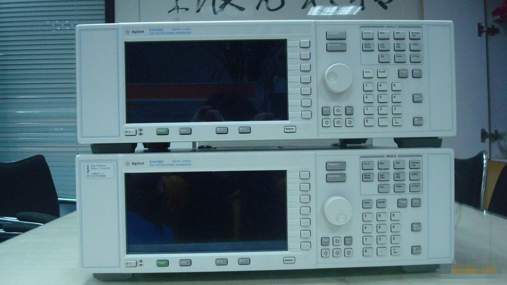 Agilent 信號發生器，E4438C新到貨，成色新，價格優惠