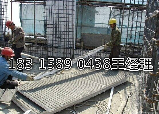 FS復合免拆保溫板設備原始圖片2