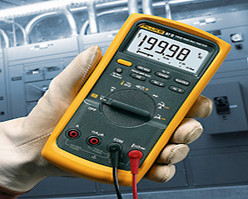  Fluke117C 非接觸式電壓測量萬用表