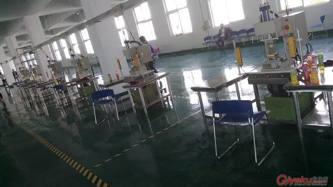 手工皂機械廠家直銷手工皂壓皂機，壓花壓LOGO