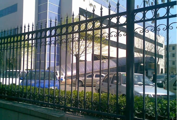 通州護欄北京圍欄鐵藝欄桿承接加工安裝