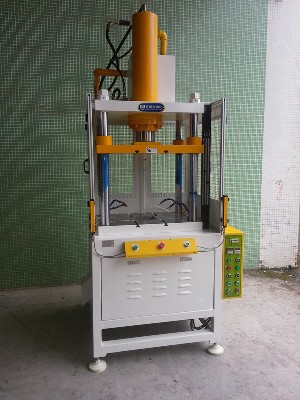 品牌直銷 JPL系列L-40T四柱數(shù)控油壓機