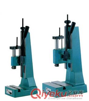 APK2L德國(guó)maeder氣動(dòng)壓力機(jī)
