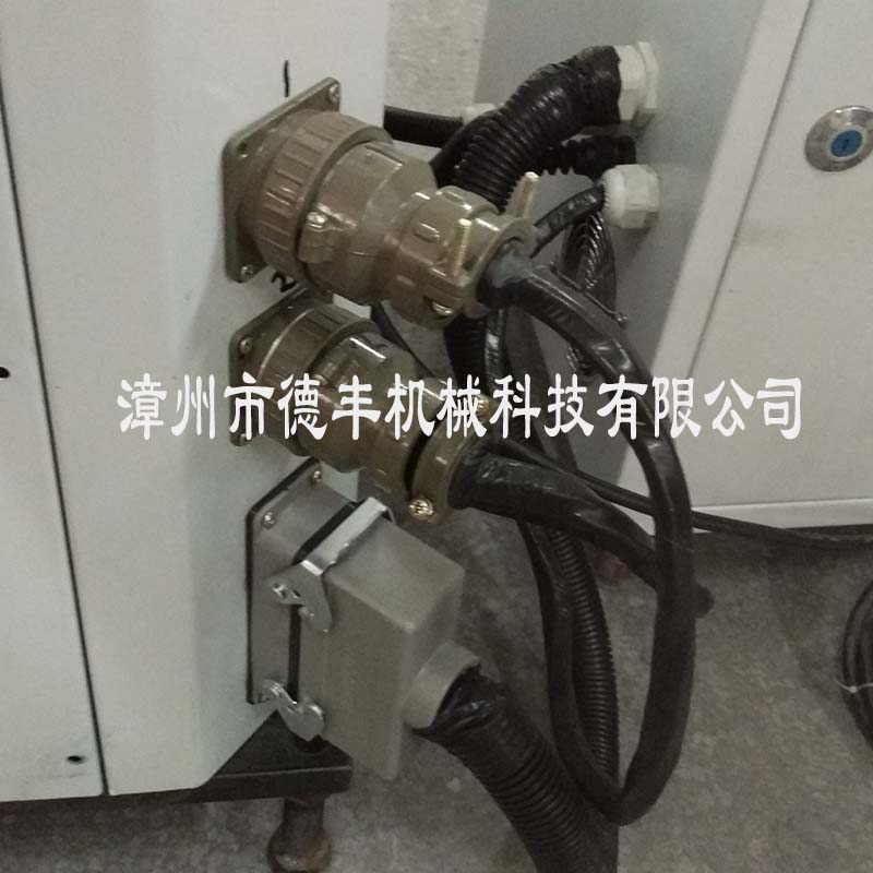 德豐機(jī)械_德豐品牌四軸10KG沖壓機(jī)械手 拉伸機(jī)械手 多工位沖壓機(jī)器人